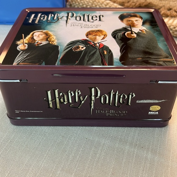 Harry Potter and the Half Blood Prince Metal Lunchbox with packaged thermos  NEW - Picture 11 of 12